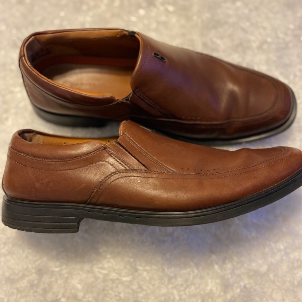 Men’s size 10.5 Clark’s leather loafers - Picture 4 of 6